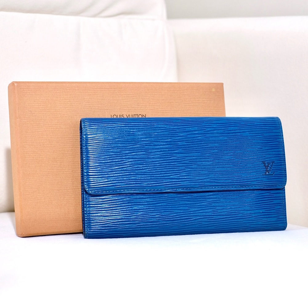 Louis Vuitton Epi Leather Long Wallet